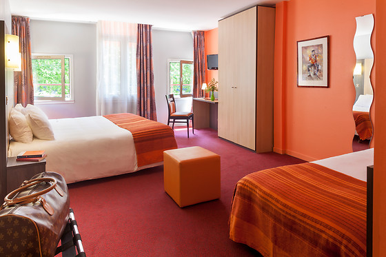 BRIT HOTEL CHINON - LE LION D'OR - photo 3