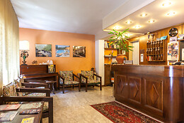 Bridge Hotel
