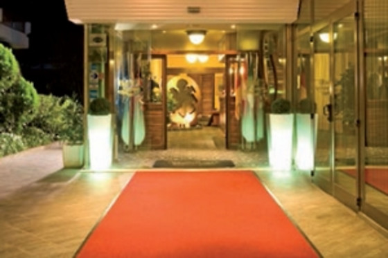 Hotel Savoy - photo 8