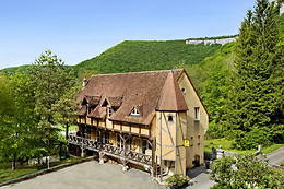Castel Damandre
