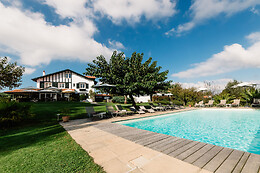 Hotel The Originals Laminak