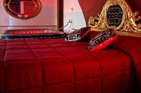 Golden House - photo 0