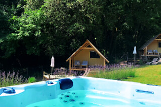 Soggiorno di due notti con colazione al Glamping Pian delle Ginestre in provincia di Livorno
