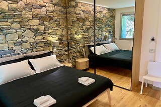 Soggiorno insolito di una notte con colazione presso Luxury Eco-Lodge in provincia di Pesaro e Urbino