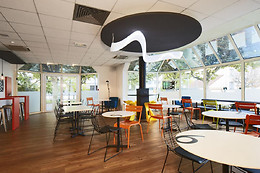 Hôtel-Restaurant Kyriad Colombes