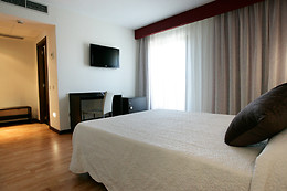 HOTEL LA BASTIDA
