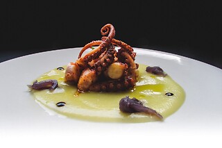 Gustoso pranzo o ricca cena presso M'amo Ristorante a Milano