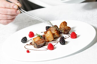 Gustoso pranzo o ricca cena presso M'amo Ristorante a Milano
