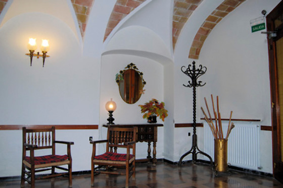 HOSTAL FABRELLAS - photo 1
