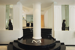 M Glamour Hotel