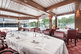 Le Capitaine Fracasse: dîner croisière