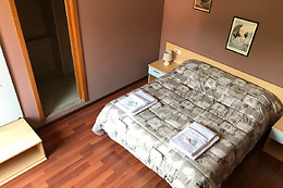 Cheap and Chic Hotel