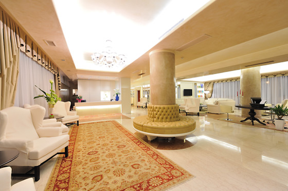Hotel Roxy Plaza - photo 2