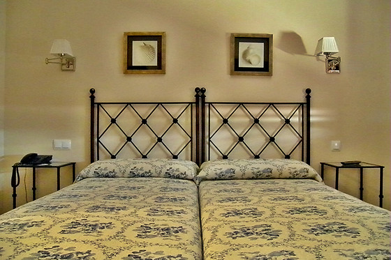 HOTEL RESTAURANTE EL RONDÓN - photo 2