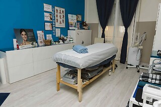 Massaggio californiano e scrub al viso per 2 presso Rinascita – Centro Benessere a Genova