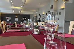 Logis Hôtel du Commerce