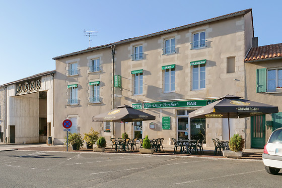 Hôtel brasserie des Deux Porches - photo 0