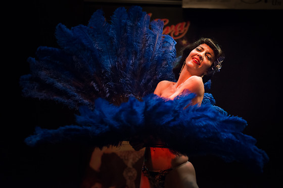 EVIL EVA BURLESQUE SCHOOL - photo 1