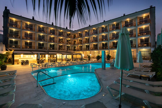 APARTHOTEL MIAMI PARK - photo 0