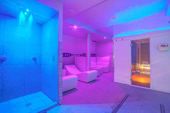 Un soggiorno di relax al Ferretti Beach Hotel a Rimini