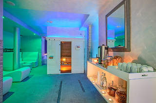 Un soggiorno di relax al Ferretti Beach Hotel a Rimini
