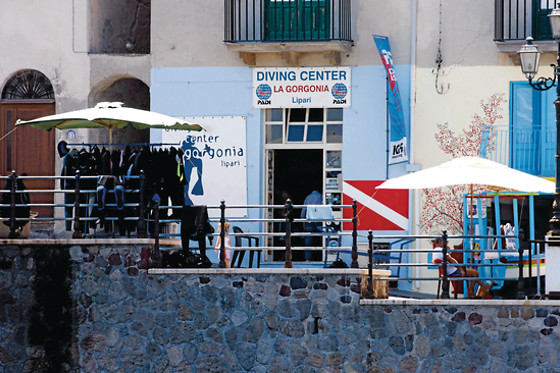 Diving Center La Gorgonia - photo 0
