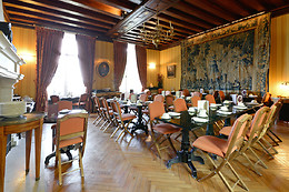 Hostellerie Château de Pray