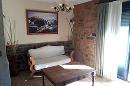 HOTEL VILLA DE BERZOCANA