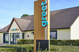 Greet Hotel Versailles - Voisins Le Bretonneux